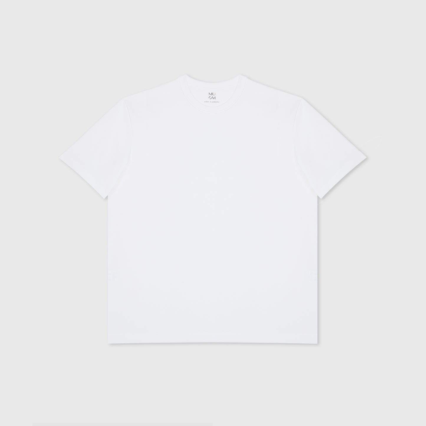 Nachthemd in einem hellen weiß