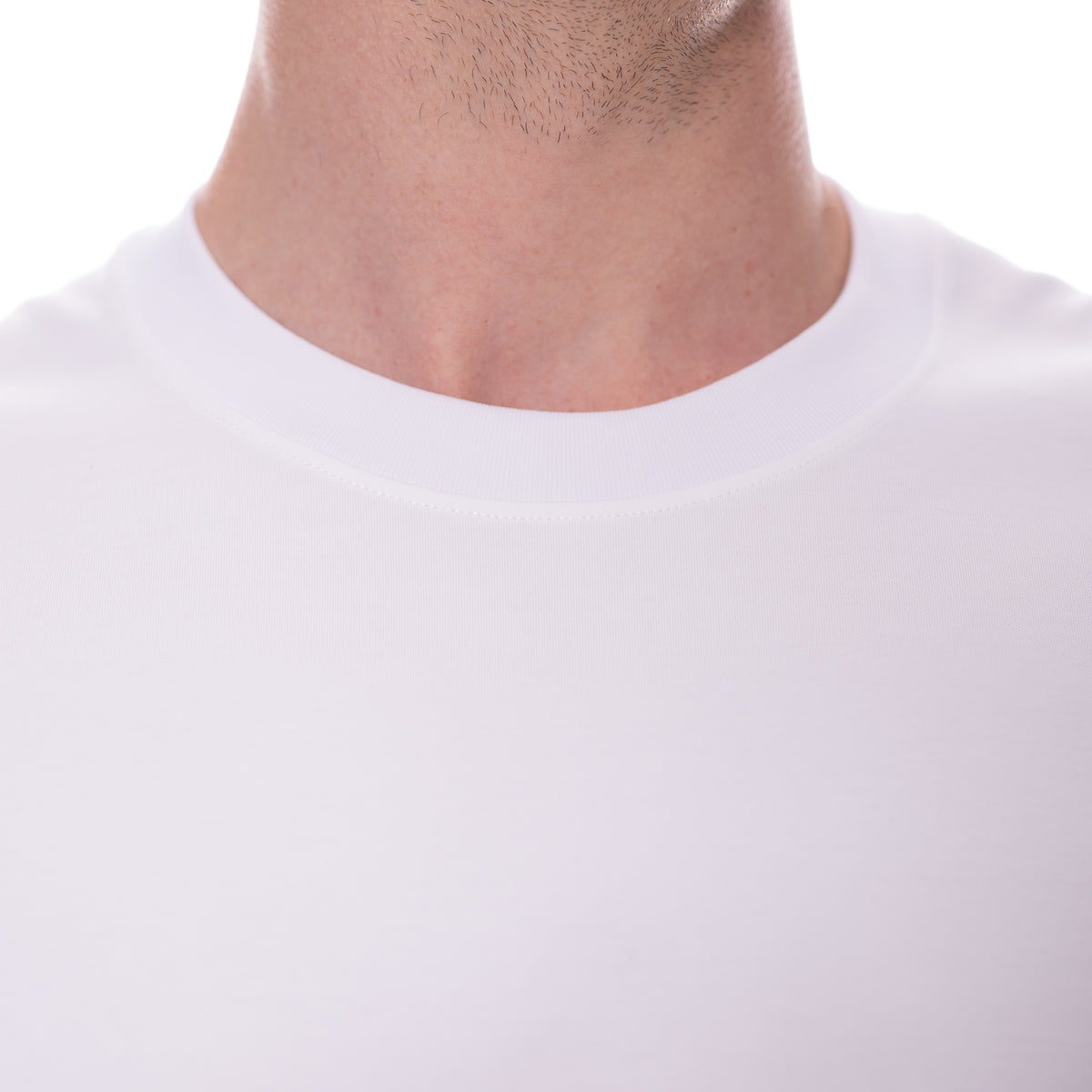 Detailansicht Kragen Pima-T-Shirt