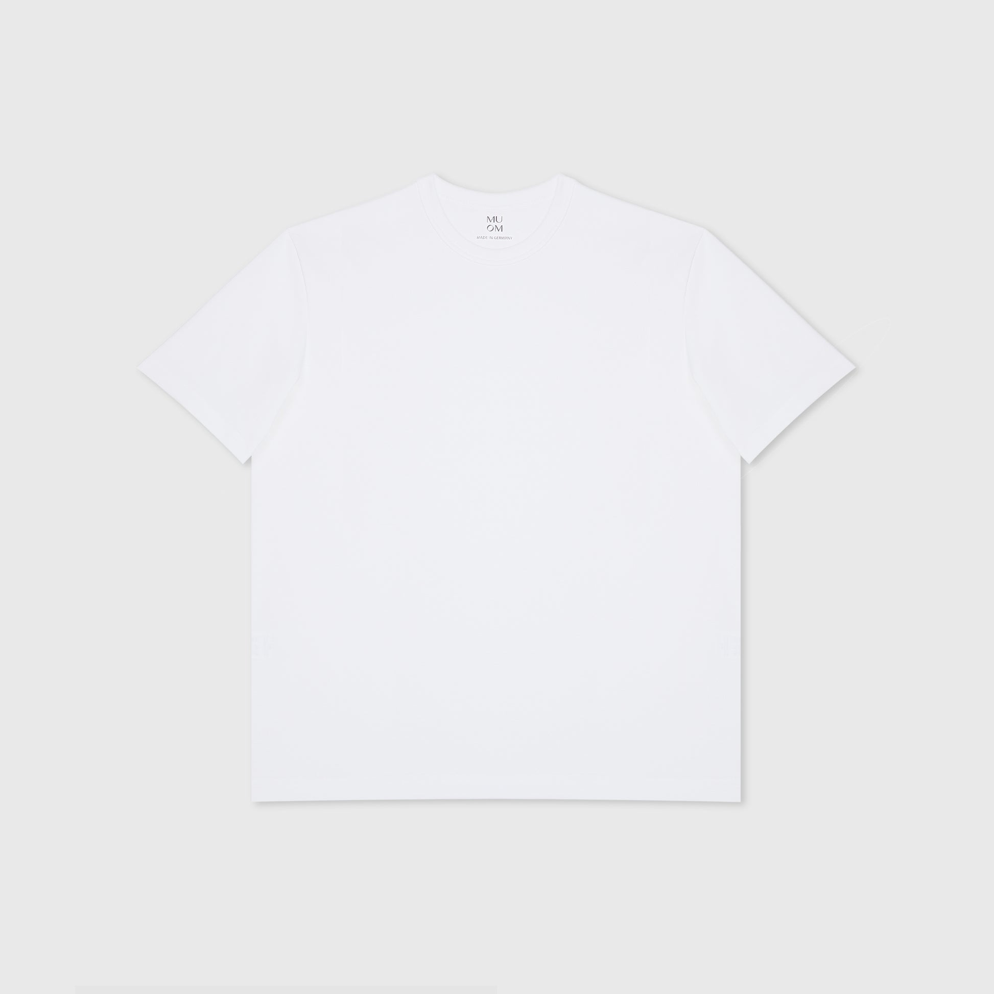 Nachthemd in einem hellen weiß