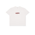 Weisses weit geschnittenes T-Shirt mit rosa schwarzem Graffiti Print auf Brustmitte